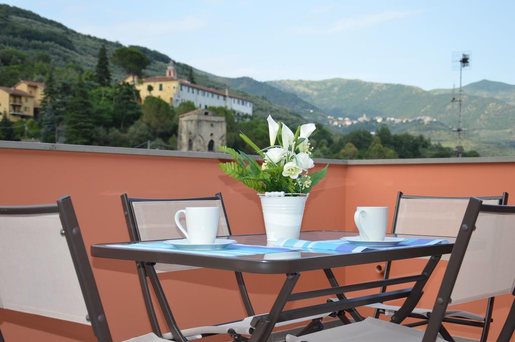 Il Cuore Del Borgo - Holiday Home Borgomaro Exteriör bild